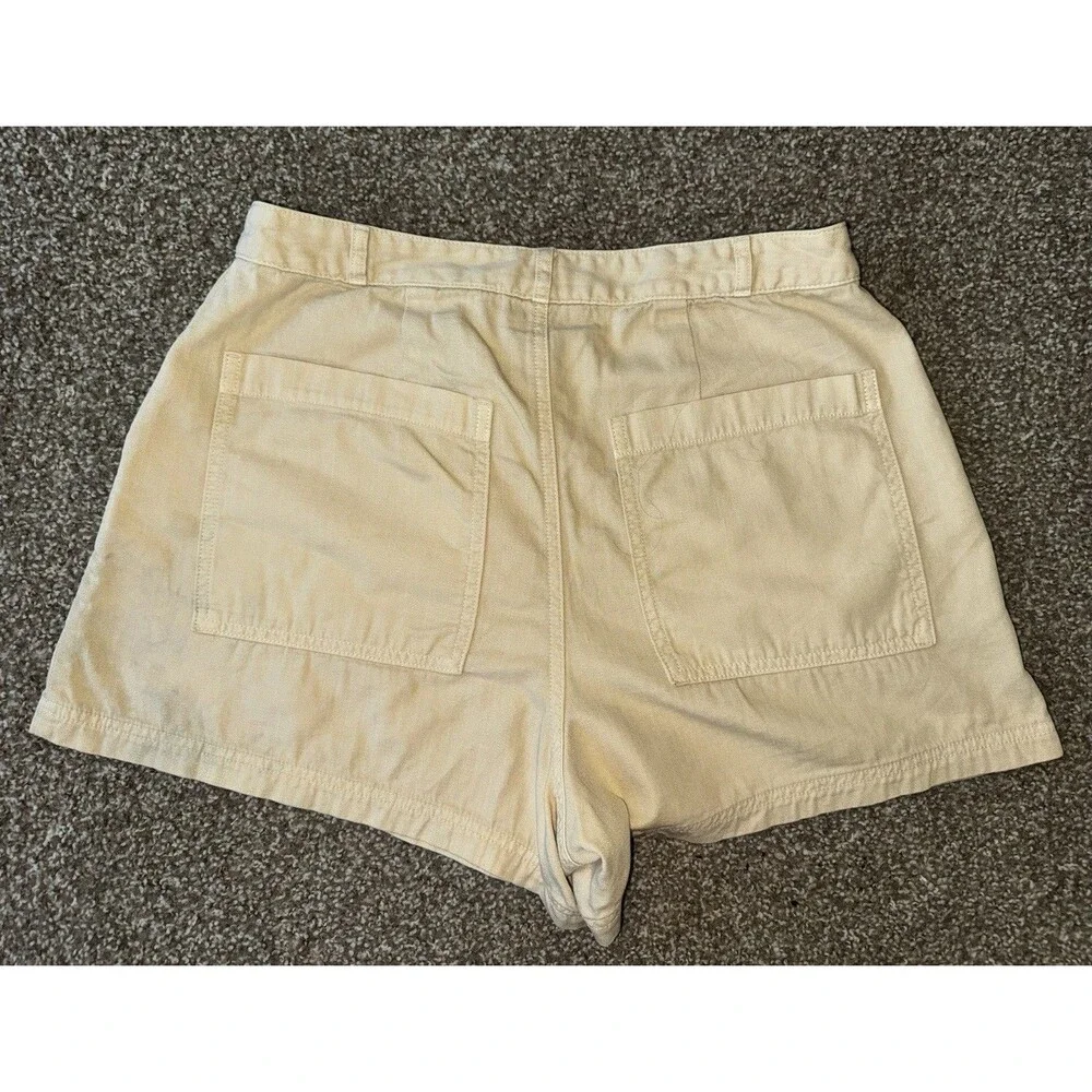 Women’s Beige Utility Shorts Universal Thread Size 10 Medium Waist Cotton Twill